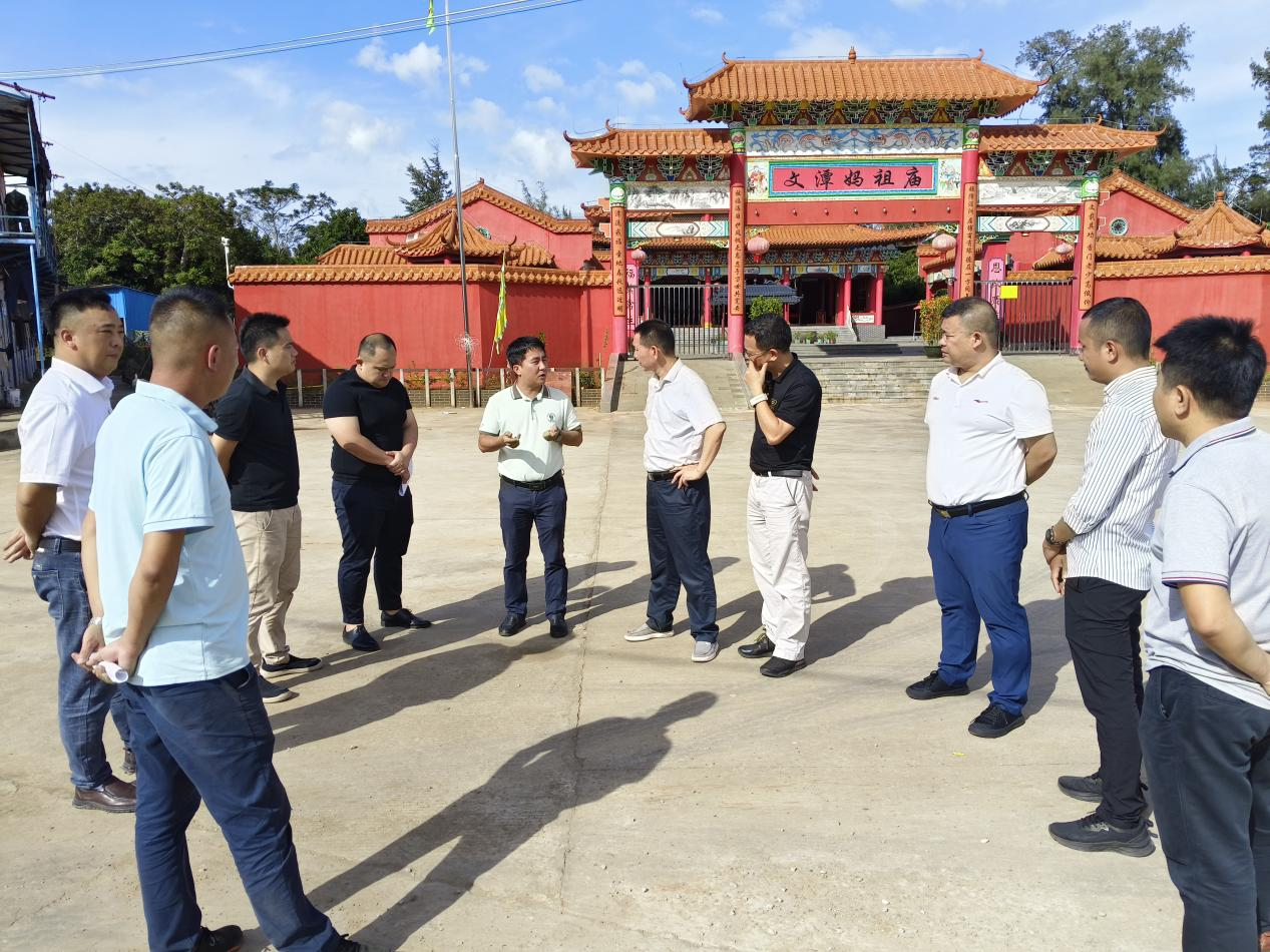 省自然资源和规划厅二级调研员梁兆明赴环岛旅游<font color='red'>公路</font>项目调研征地拆迁工作